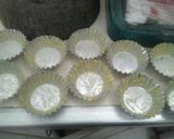 Foto langkah ke 4 dari resep Pie susu nutrisari jus mangga (teflon).