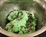 A picture of step 6 of Mint Chocolate Chip Cookies.