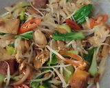 Gambar langkah 4 resipi Taugeh Goreng Kicap Tauhu.