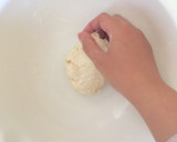 Foto langkah ke 2 dari resep Kulit Gyoza (Homemade).