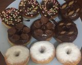 Foto langkah ke 5 dari resep Donat ala j.co no ribet anti gagal empuk montok menul menul.