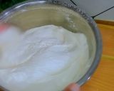 Foto langkah ke 3 dari resep Bolu kukus tiramisu mini.