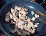 Hình bước làm 4 của món Mì xào Keto nấm thịt cà chua