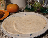 Foto del paso 1 de la receta: Wrap Hack con lomo rebozado, tomate, lechuga y huevo duro