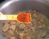 A picture of step 2 of Gosht aloo.