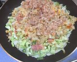 A picture of step 5 of Japanese Pancake ‘Okonomiyaki ‘.