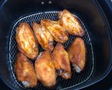 รูปขั้นตอนการทำที่ 2 ของ ปีกไก่บาร์บีคิว หม้อทอดไร้น้ำมัน