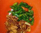 Foto langkah ke 5 dari resep Tempe Penyet Sambal Bawang.