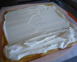 A picture of step 11 of Caramel Swiss Rolls.