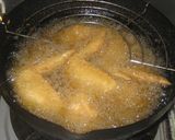 A picture of step 6 of Crispy and Salty Fried Chicken.