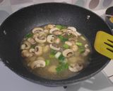Foto langkah ke 5 dari resep Brokoli Jamur.