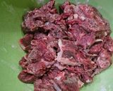 Foto langkah ke 1 dari resep Sapi Lada Hitam.