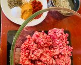 A picture of step 1 of Hungarian-style Beef Sausage.