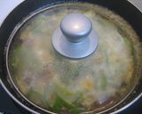 A picture of step 3 of An Easy Breakfast Rice Bowl: Wiener Sausage, Green Onion and Egg.