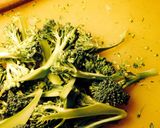 A picture of step 1 of Steamed Broccoli.