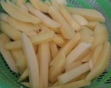 Foto langkah ke 1 dari resep French Fries a.k.a Kentang Goreng.