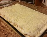 A picture of step 10 of Cheesy Chicken Enchiladas.