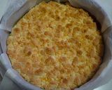 A picture of step 6 of Easy Banana Crumble Cake.