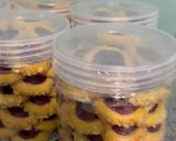 Foto langkah ke 8 dari resep Blueberry Crumble Cookies.