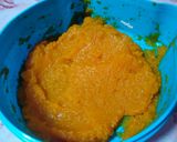 Foto langkah ke 1 dari resep Pizza Labu Kuning Topping Worcis (wortel buncis).