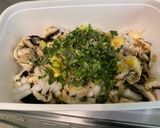 Une image de l'étape 9 de Champignons de Paris sautés à l’ail, oignon doux et coriandre fraîche.