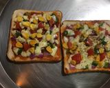 A picture of step 5 of Bread Pizza.