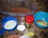 A picture of step 1 of Meatballs with sweet and sour sauce.