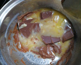 Foto del paso 2 de la receta: Tarta de chocolate con galletas y natillas