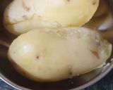 A picture of step 1 of Aloo sabji.
