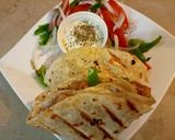 A picture of step 4 of Trending Chicken Fajita wraps.