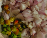 எக்கு பொடிமாஸ்(Egg podimaas) ரெசிபி ஸ்டேப் 1 புகைப்படம்