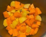 Foto del paso 2 de la receta: Crema de calabaza, patata y manzana