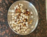 A picture of step 5 of Masala Nuts.