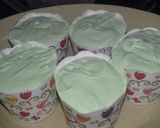 Foto langkah ke 3 dari resep 38. Bolu kukus pandan mekar super cepat.