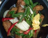 Foto langkah ke 3 dari resep Ayam Goreng Mentega.