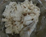 Foto langkah ke 3 dari resep Chicken Mushroom Pizza.