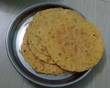 A picture of step 5 of Masala khakhara.