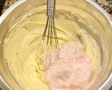 Foto del paso 5 de la receta Tarta de queso mascarpone y ricotta con almíbar de fresas