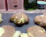 A picture of step 3 of Cheesy Smashed Potatoes.