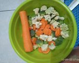 Foto langkah ke 1 dari resep Wortel brokoli bunga kol kuah santan simpel cemplang cemplung.