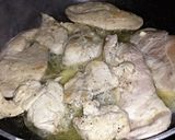 A picture of step 4 of Extra Garlicky Chicken.