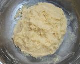 Foto langkah ke 3 dari resep Adonan Dasar Roti Tanpa Ulen Dengan Minyak.