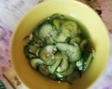 Uborkasaláta recept fázis 5 fotója