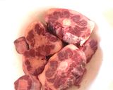 Foto del paso 1 de la receta: Rabo de toro en olla lenta