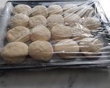 Foto langkah ke 4 dari resep English muffins dg ragi alami (sourdough starter).