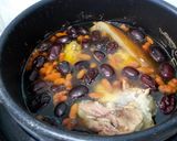 A picture of step 4 of Old Winter Melon Pork Soup.