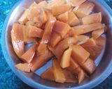 A picture of step 1 of Mango Shake.