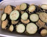 Une image de l'étape 5 de Aubergines grillées marinées aux herbes de Provence.