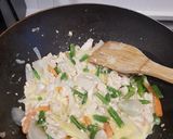 Foto langkah ke 4 dari resep 115. Creamy Pesto Pasta with Chicken & Veggies (Italy).