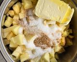 Almás-vaníliás morzsasüti recept fázis 2 fotója